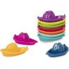 Battat – Barre de bain Rain & Shine – Barre de jouets pour le bain de bébé – 6 pièces amovibles et 2 ventouses – Jouet à empiler et à trier – 12 mois et +(Empiler les bateaux)